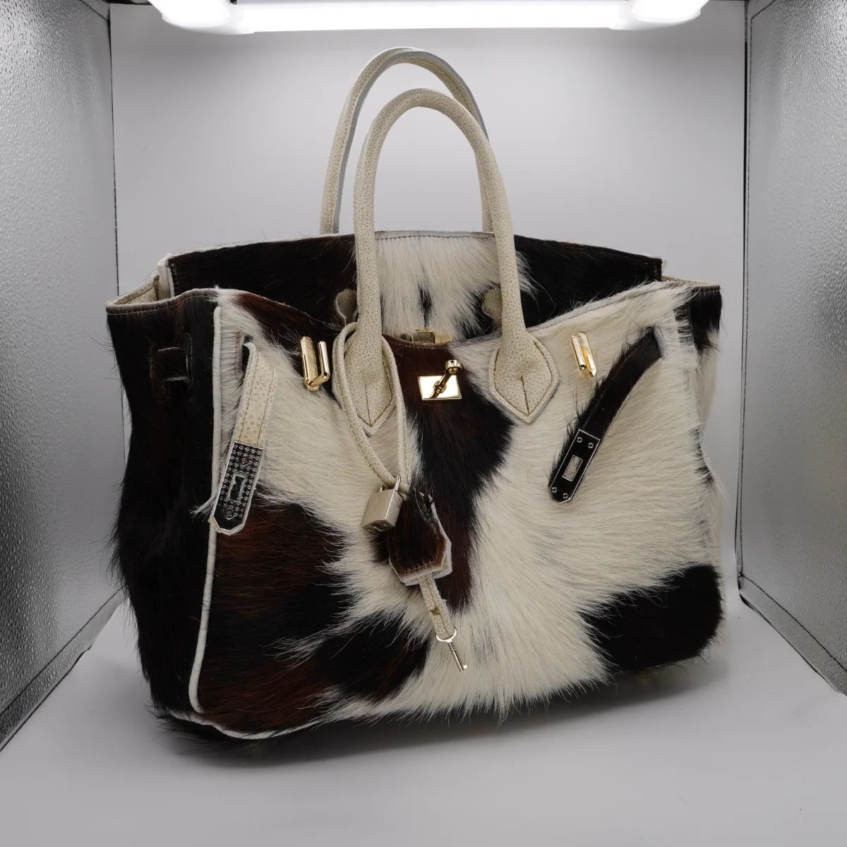 Cowhide Leather Bag 1